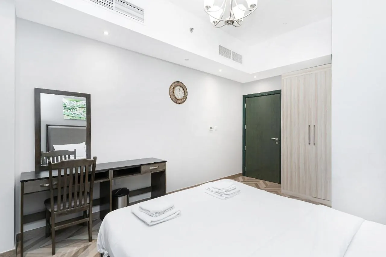 Spacious 4Bd En-Suite Apt I Canal View I Fast Wifi Dubai Apartment
